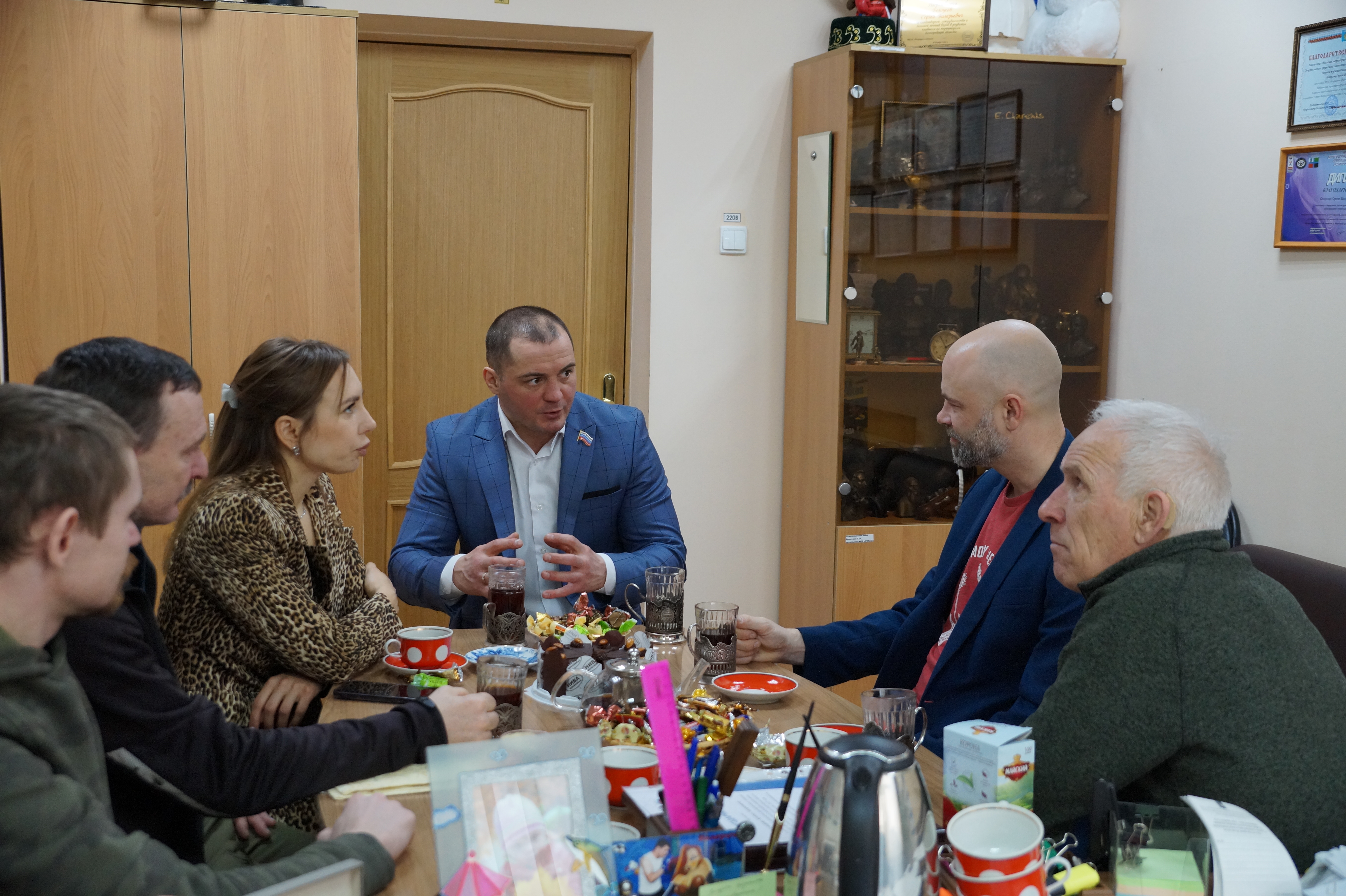 Сергей Белоусов встретился с представителями спортивных НКО Шебекинского городского округа