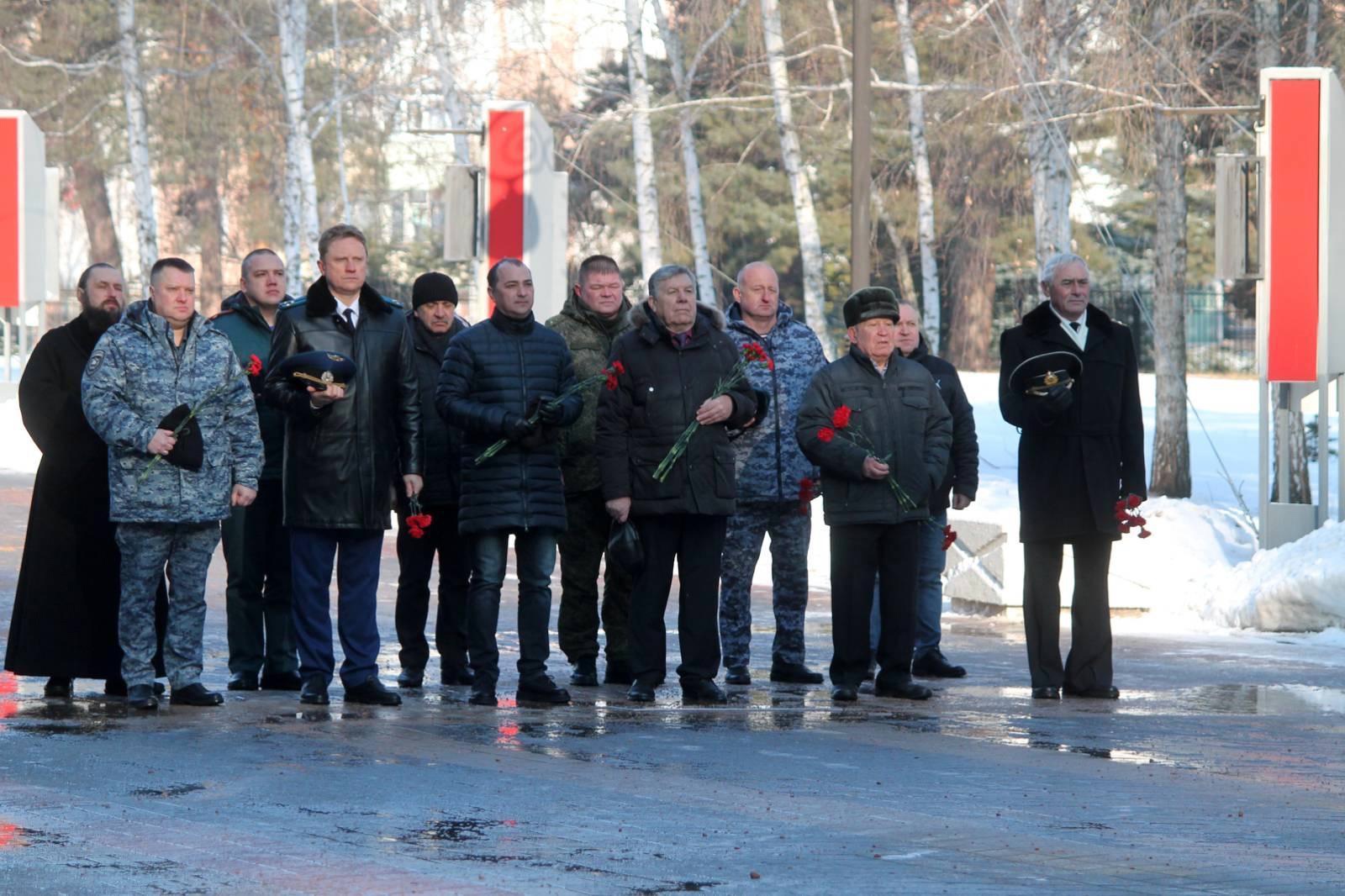 Шебекинцы почтили память павших защитников Отечества.