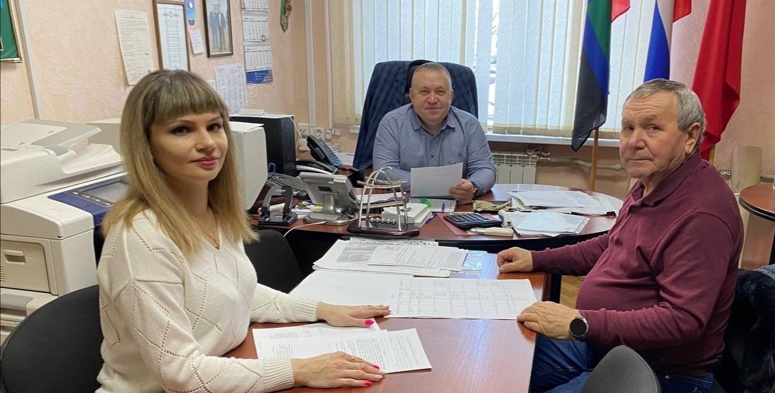 Шебекинская ТИК продолжает проводить рабочие встречи с представителями политический партий