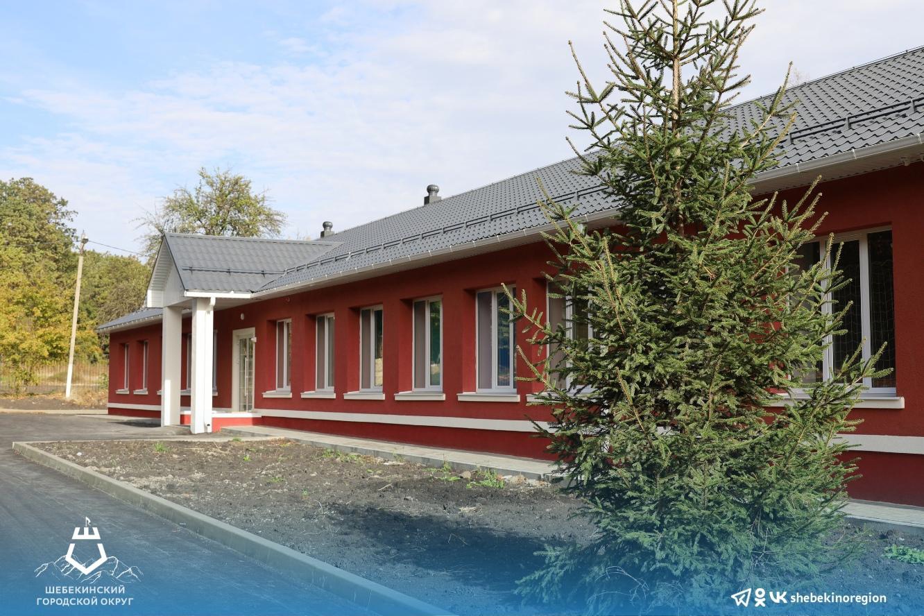 На территории Крапивенской школы построят дошкольный блок на 20 мест.
