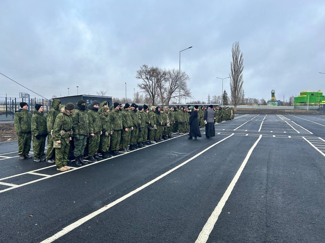 Ученики из Шебекинского округа отправились в «Центр развития военно-спортивной подготовки граждан Белгородской области «Воин».