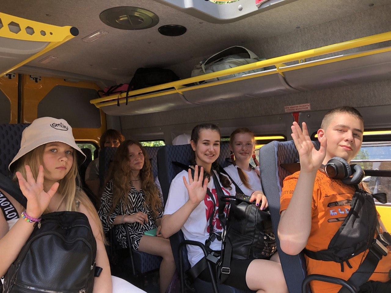 Шебекинские школьники отправились на летний отдых в Краснодарский край.
