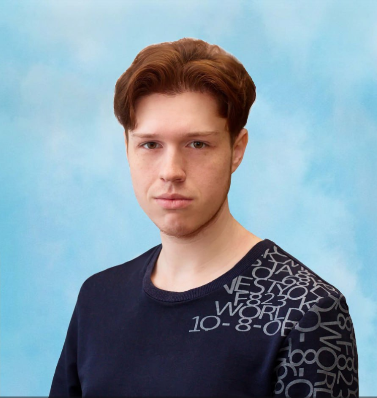 Владислав Николаевич Тарасов работает в Детской школе искусств города Шебекино уже 7 лет.