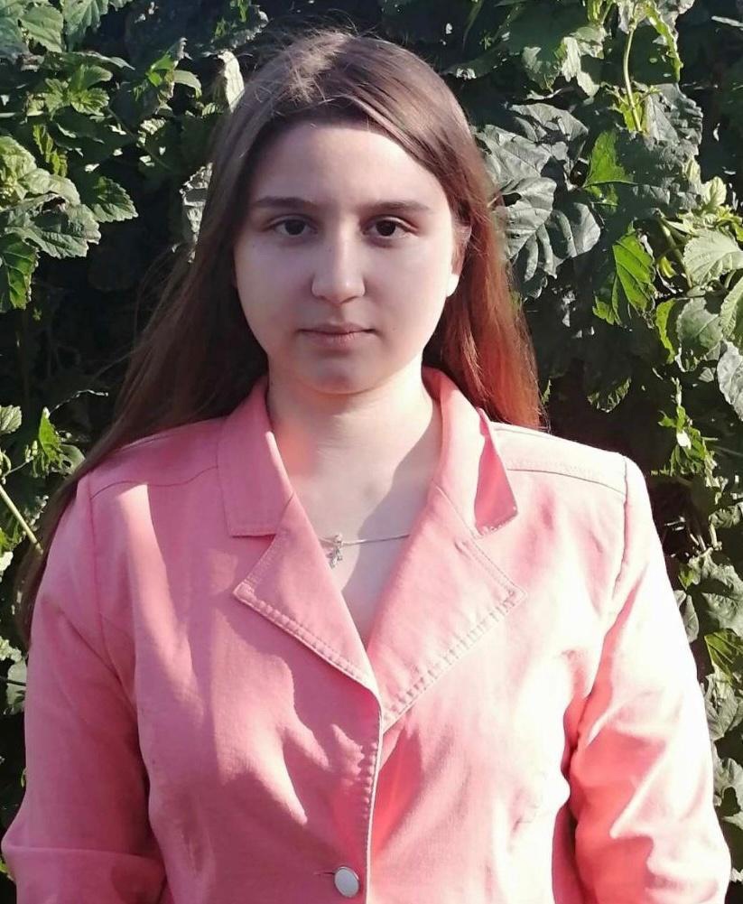 Выпускница Новотаволжанской школы набрала на ЕГЭ 200 баллов.