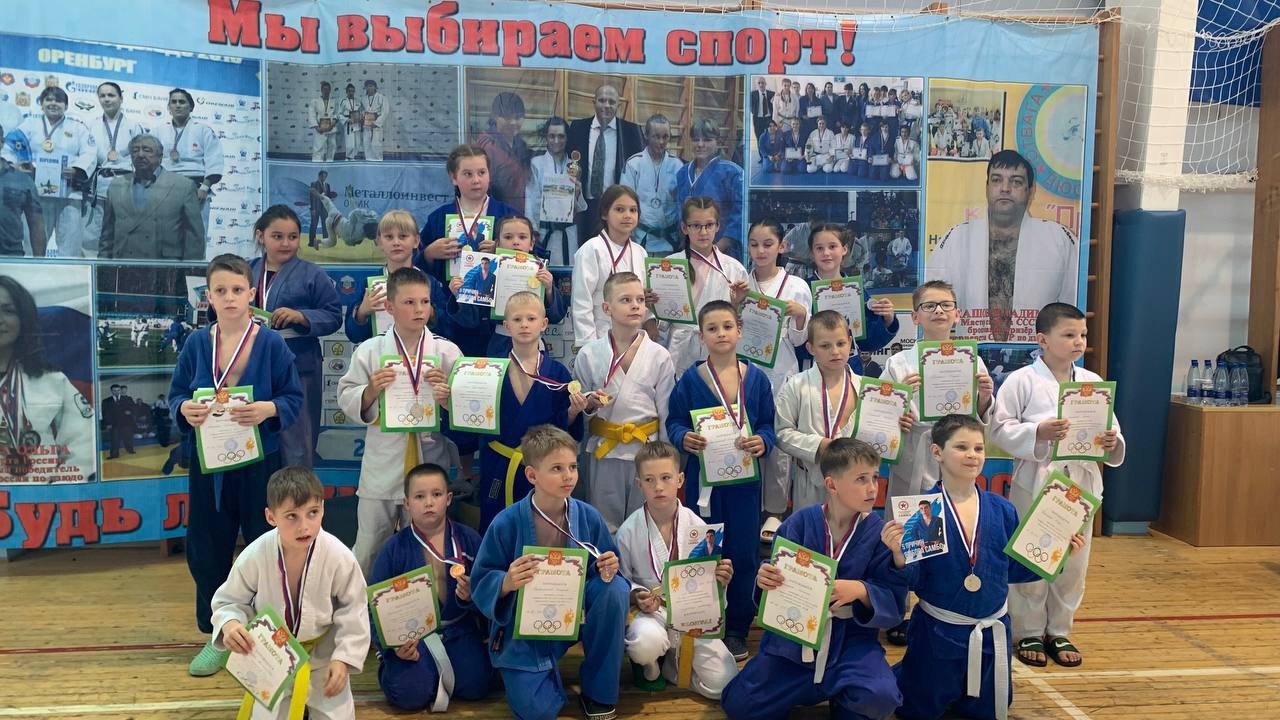 В Масловой Пристани подвели итоги масштабного первенства по дзюдо среди юных спортсменов.