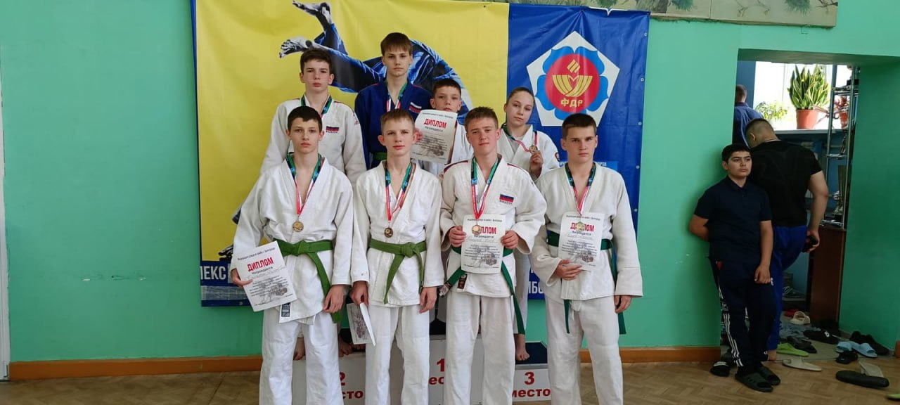 Шебекинские спортсмены продолжают достойно представлять наш округ в спорте.