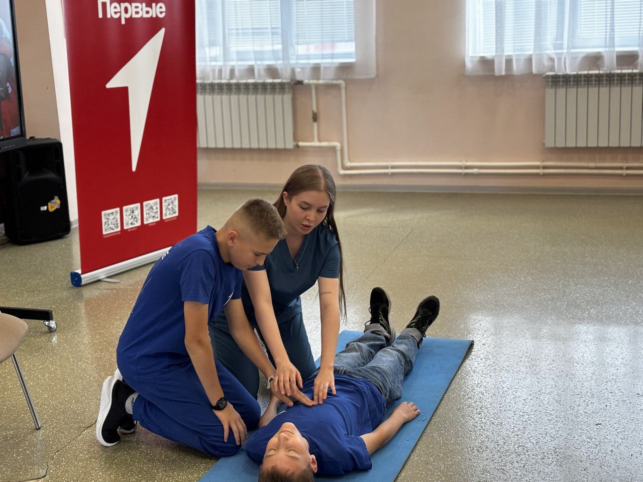В рамках всероссийского проекта «Первая помощь» от Движения Первых для шебекинских ребят провели мастер-класс.