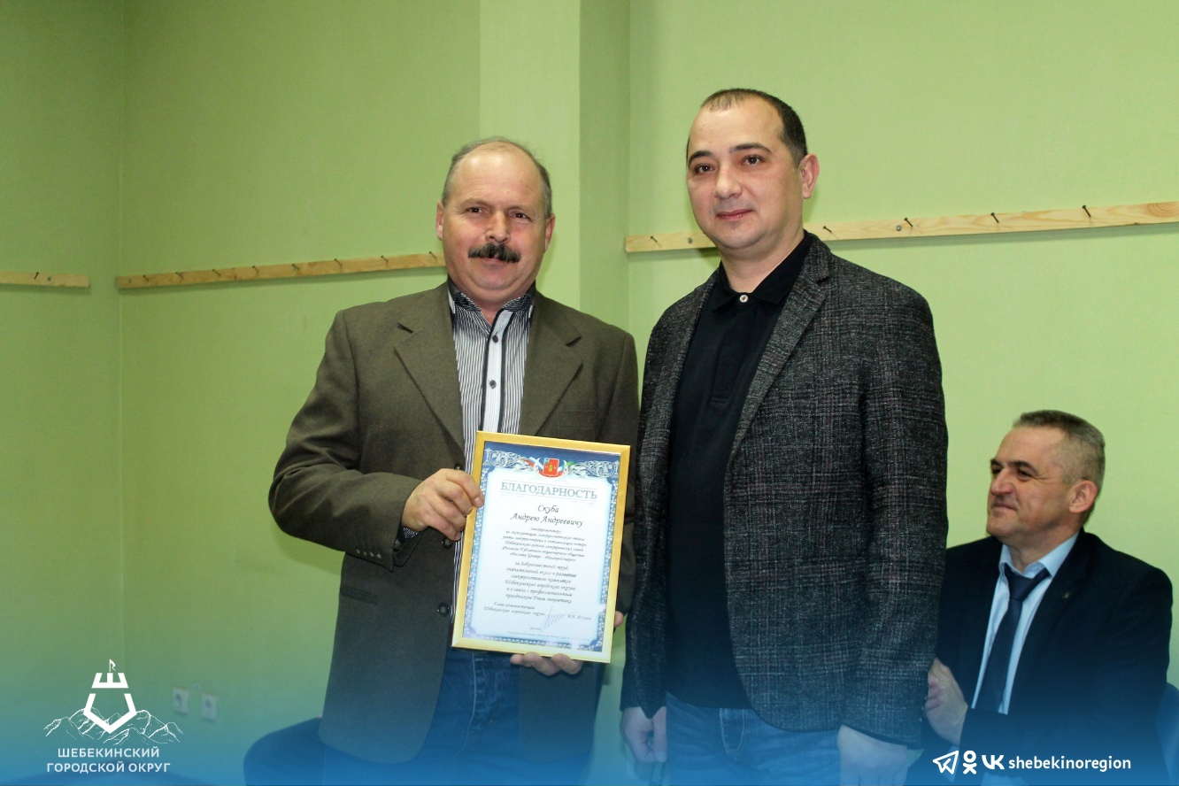 Владимир Жданов поздравил работников отрасли энергетики с профессиональным праздником!