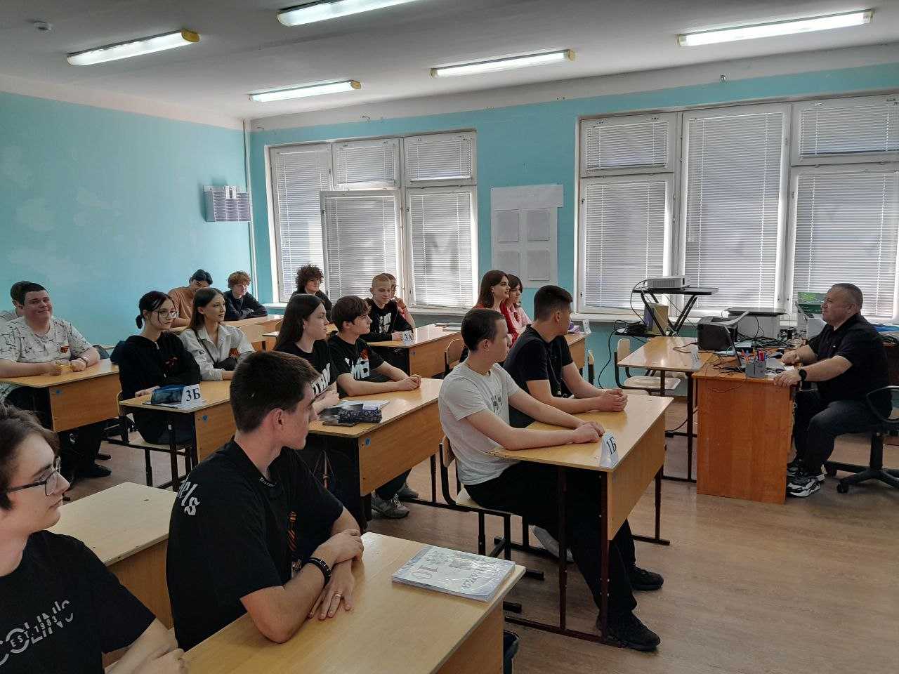 Встреча с будущими избирателями.