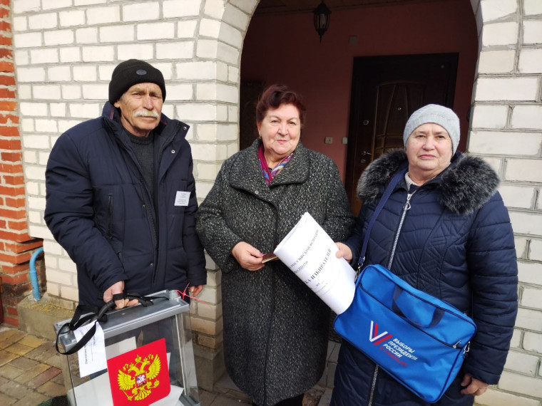 В Шебекинском городском округе проходит досрочное голосование  на выборах Президента РФ.