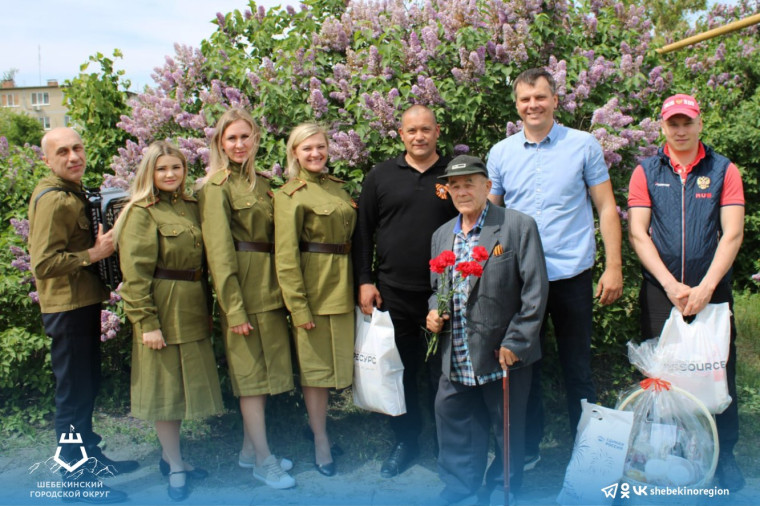 В преддверии празднования 79-ой годовщины Великой Победы наши дорогие ветераны принимают поздравления.
