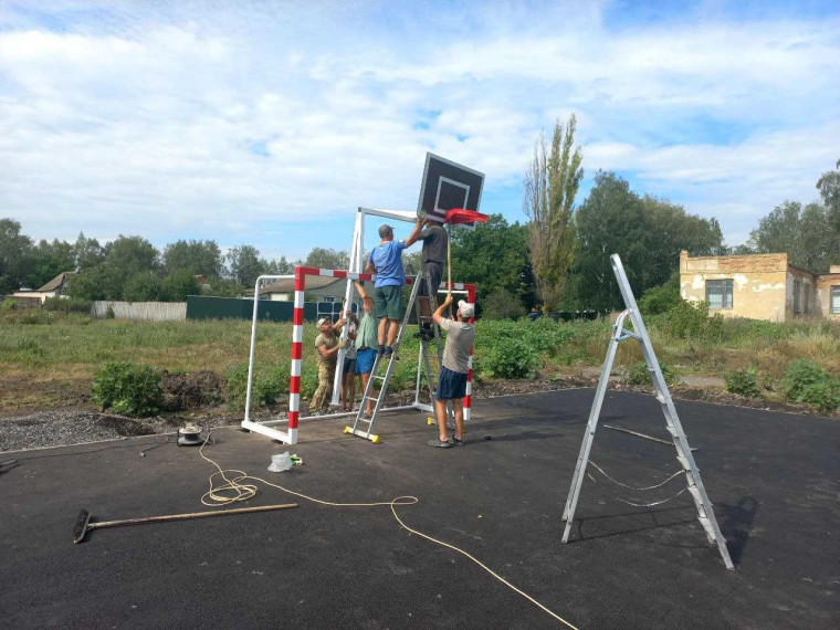 В селе Булановка продолжается реализация губернаторской программы «Решаем вместе».. В селе Булановка продолжается реализация губернаторской программы «Решаем вместе»..