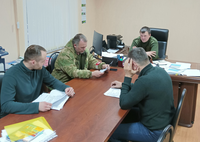 Проведено совещание по вопросам: «Участие в охране общественного порядка при проведении и культурно-массовых мероприятий», «Воспитание и подготовка молодежи к военной службе».