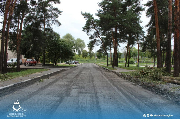 На улице Парковой в городе Шебекино началось обновление дороги.