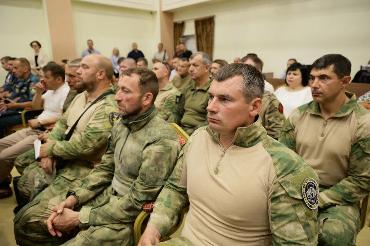 Вячеслав Гладков объявил о начале четвёртого этапа областных учений по отработке мероприятий по защите населения в рамках гражданской обороны и чрезвычайных ситуаций.
