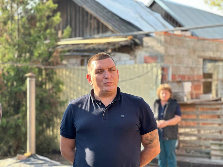 Вячеслав Гладков провёл совещание с заместителями, министрами и главами муниципальных образований по восстановлению повреждённых от обстрелов домов Шебекино и Новой Таволжанки.