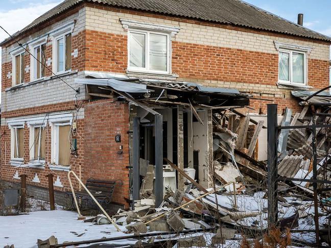 В Новой Таволжанке продолжается восстановление домов.