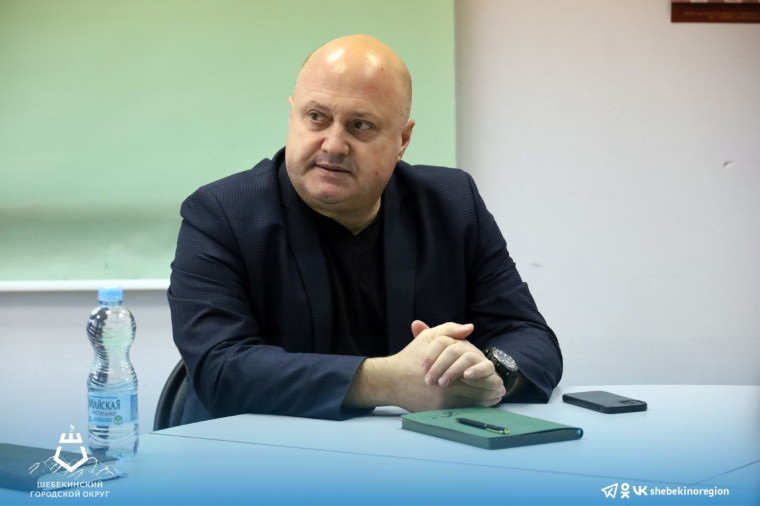 Владимир Жданов встретился с трудовыми коллективами предприятий Шебекинского городского округа.