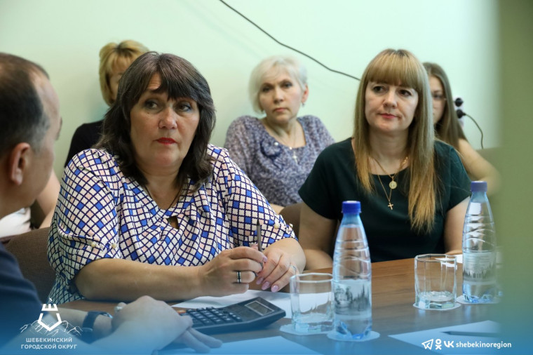 Владимир Жданов встретился с родителями, которые воспитывают детей с ограниченными возможностями здоровья.