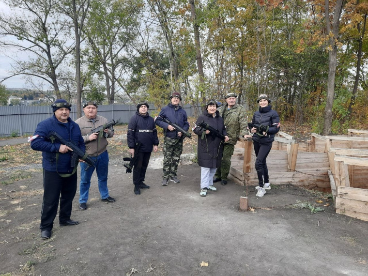 В городе Губкин с 18 по 21 октября прошло практико-ориентированное обучение по программе «Основы безопасности и защиты Родины», в котором приняли участие педагоги из Шебекинского городского округа.