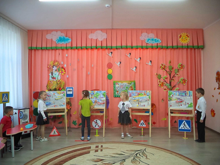 На базе 11 детских садов Шебекинского городского округа проведена викторина-конкурс «Школа веселого светофорика».