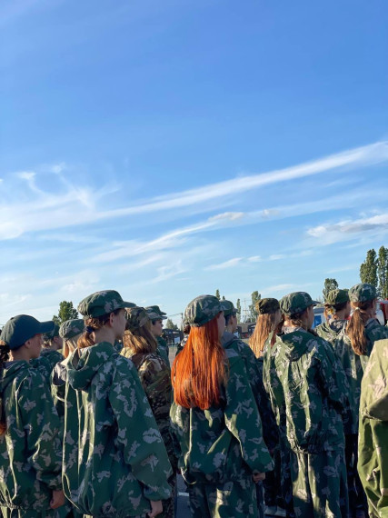 Стартовал новый сезон военно-патриотических сборов «Армата». В этом году в проекте принимают участие студентки Шебекинского агротехнического ремесленного техникума.